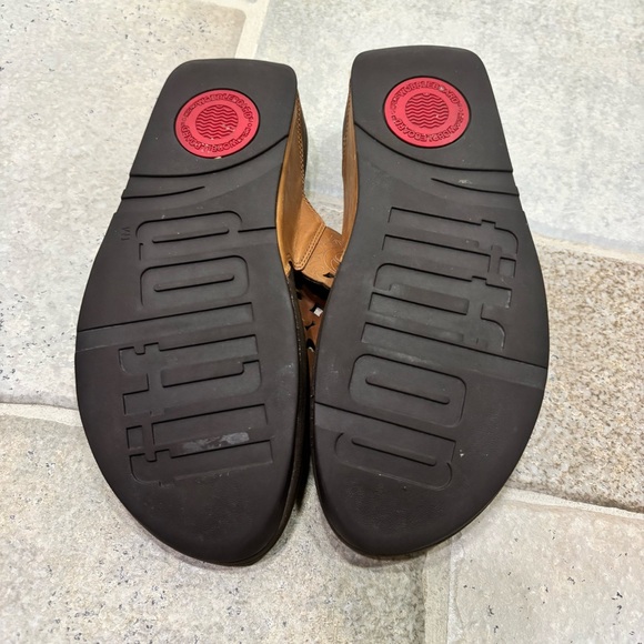 FitFlop Flora Leather Thong Sandals Women’s 7 Brown - Picture 8 of 9